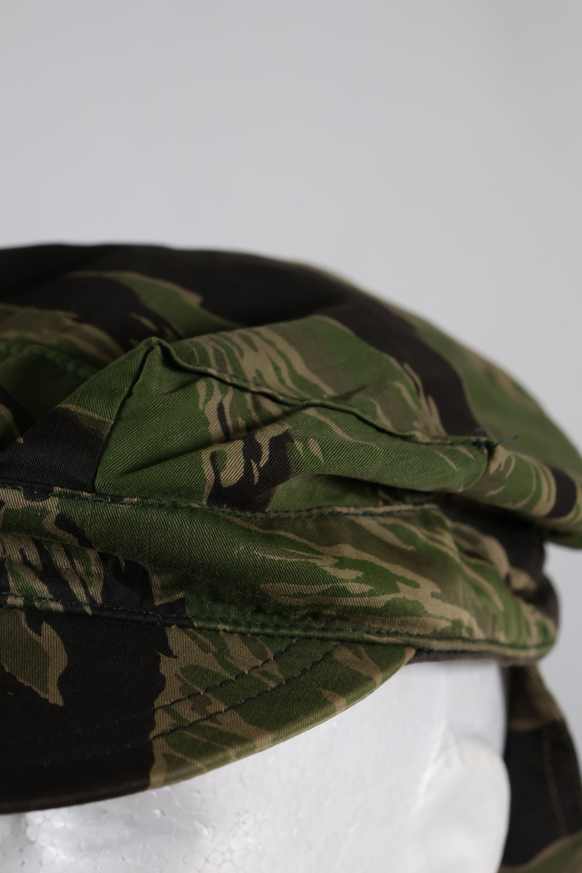 実物　沖縄タイガー　タイガーストライプ　CIDG パトロールキャップ　ロングネックフラップ　中古品