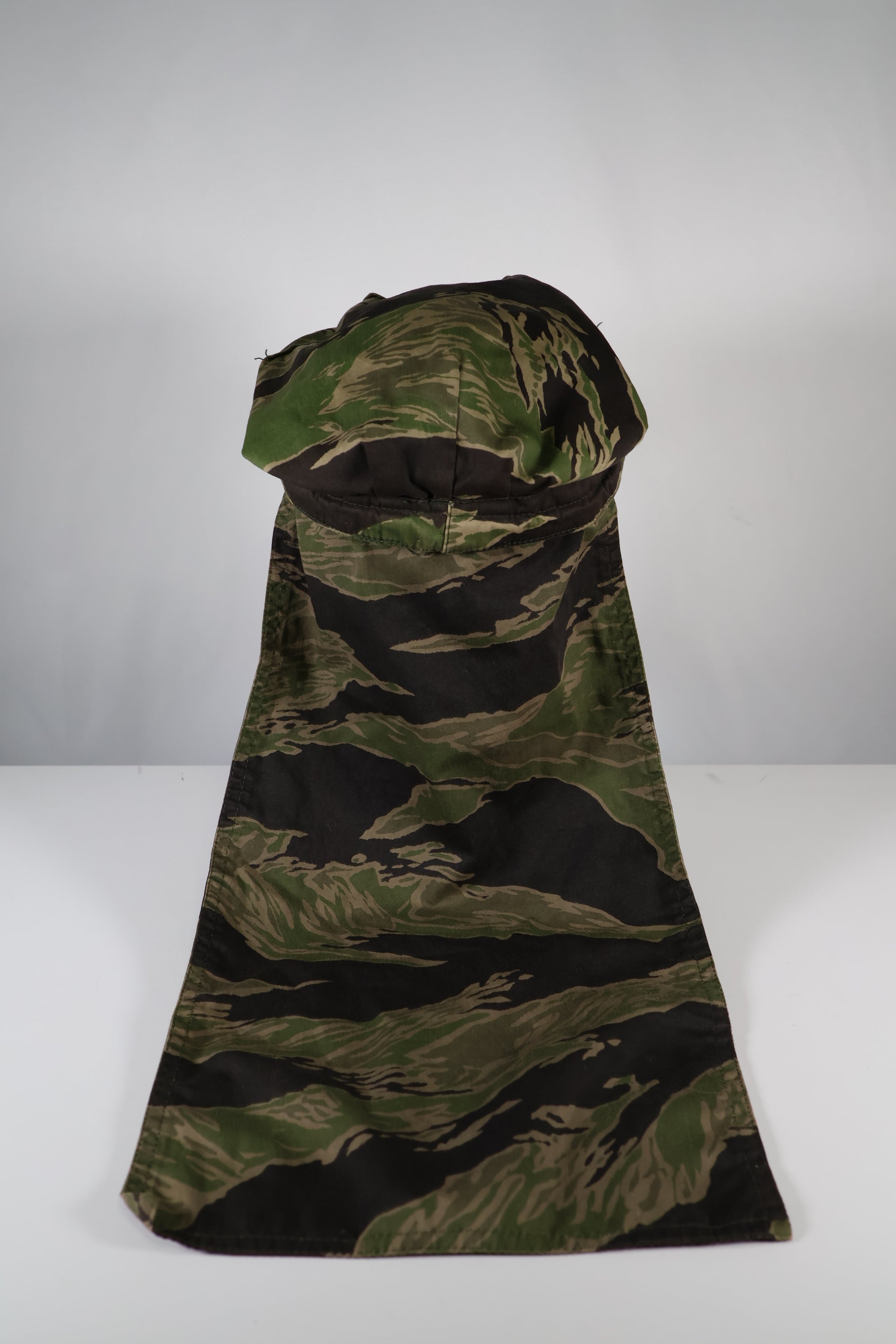 実物　沖縄タイガー　タイガーストライプ　CIDG パトロールキャップ　ロングネックフラップ　中古品