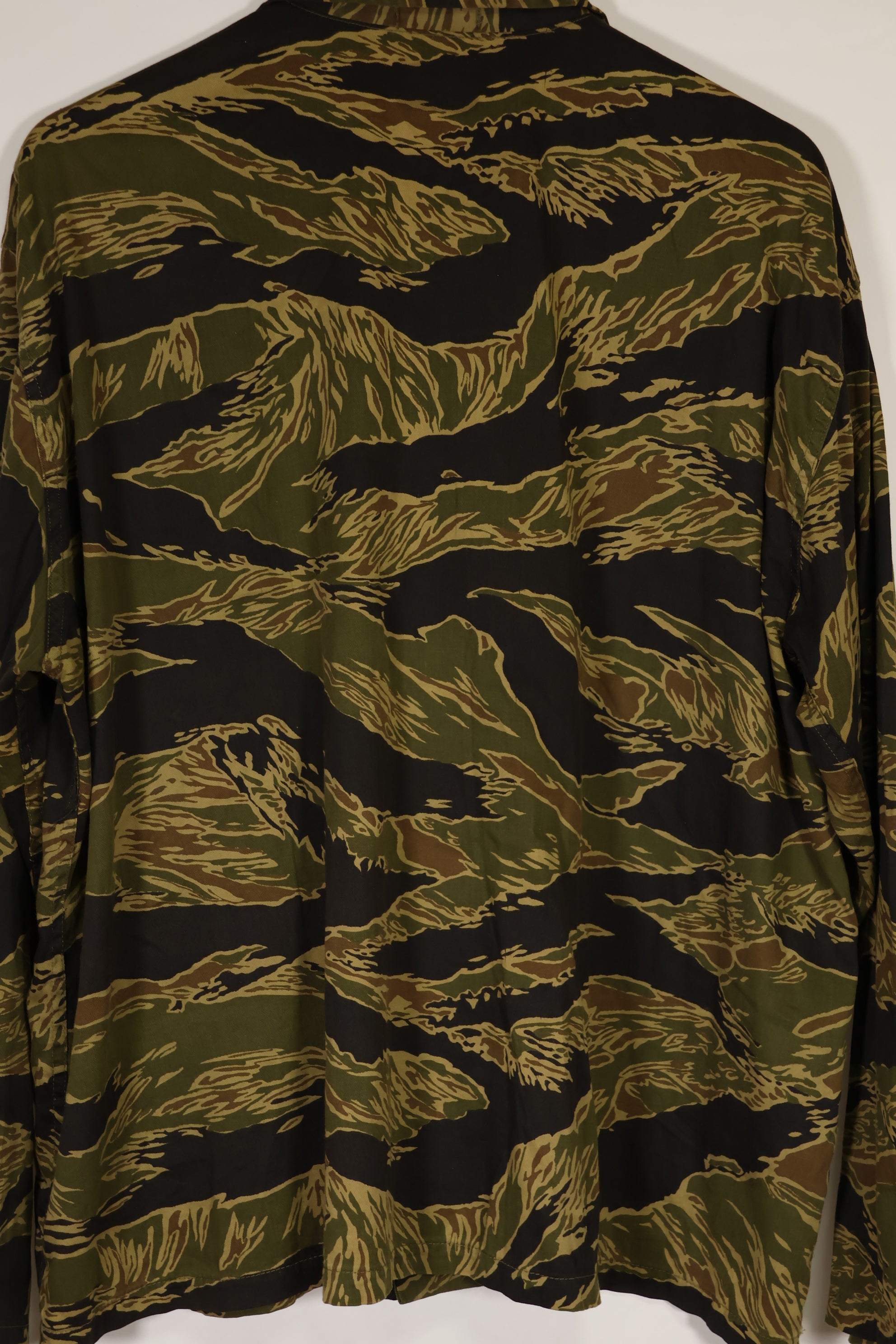 実物　沖縄タイガー　タイガーストライプ　ハンティングジャケット　中古品