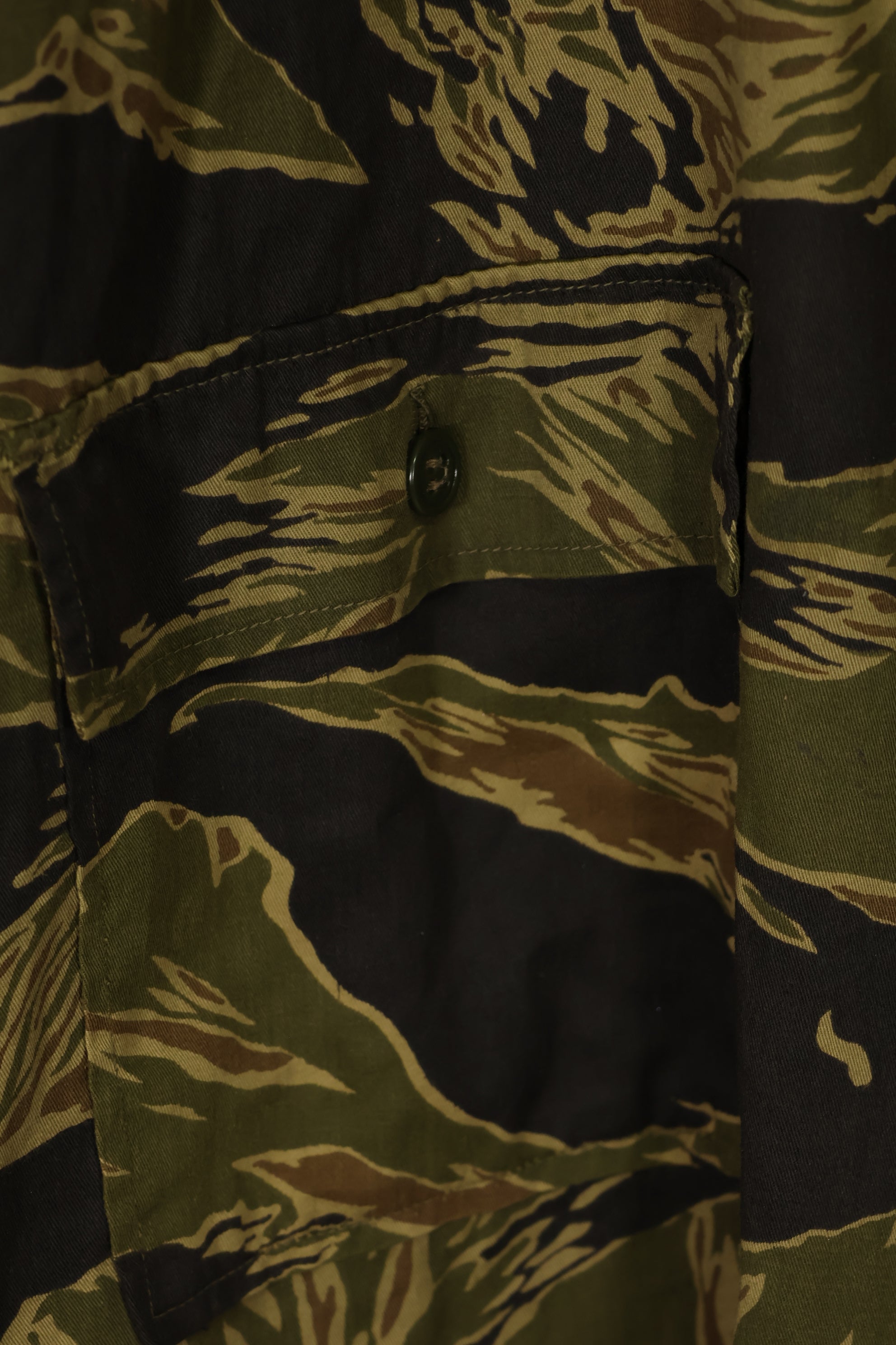 実物　沖縄タイガー　タイガーストライプ　ハンティングジャケット　中古品