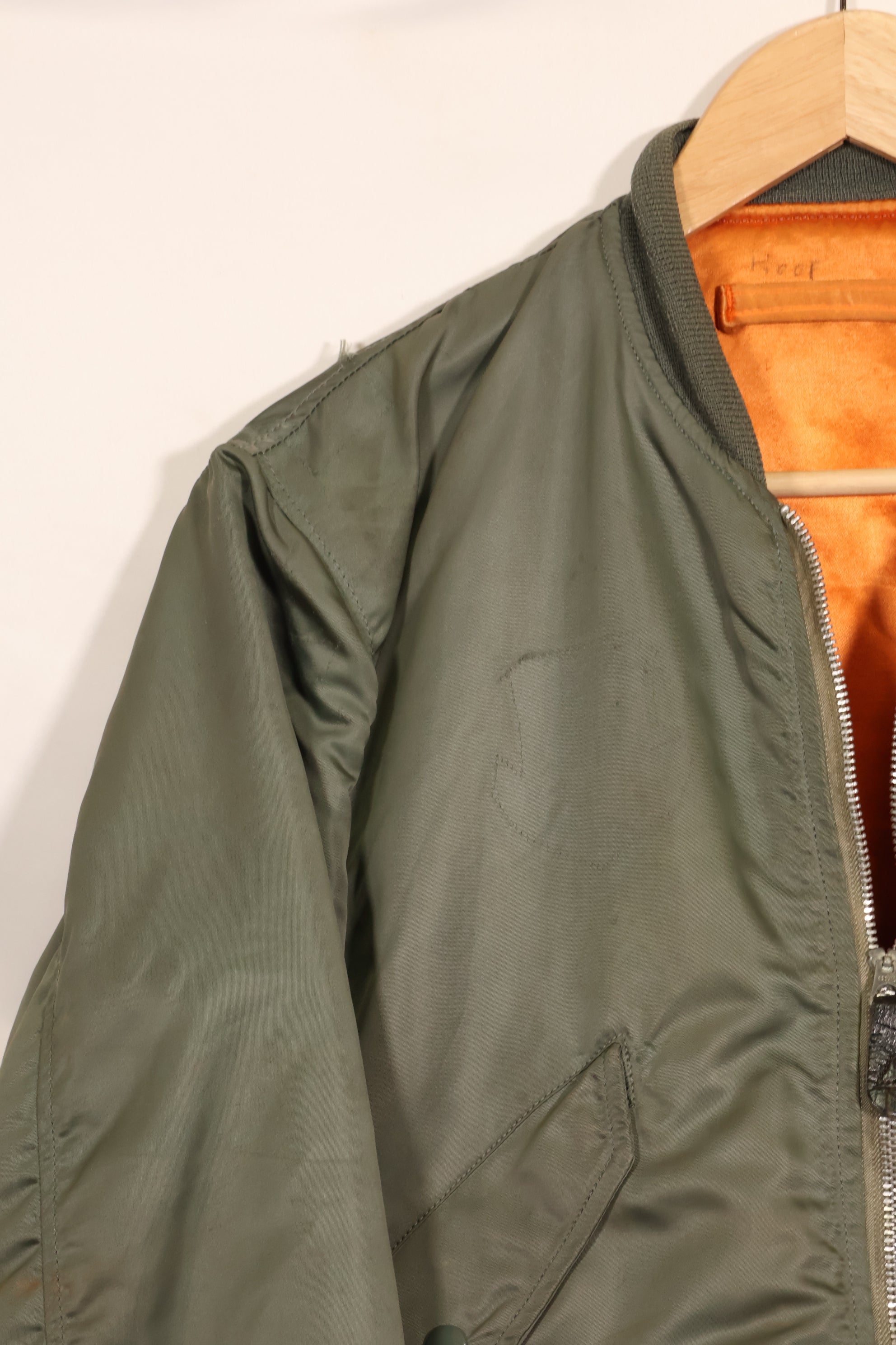 1970年契約　Medium アメリカ空軍 USAF　L2-B フライトジャケット　中古品  ALPHA INDUSTRIES社製