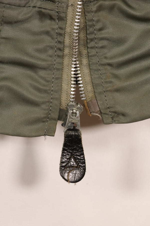 1970年契約　Medium アメリカ空軍 USAF　L2-B フライトジャケット　中古品  ALPHA INDUSTRIES社製