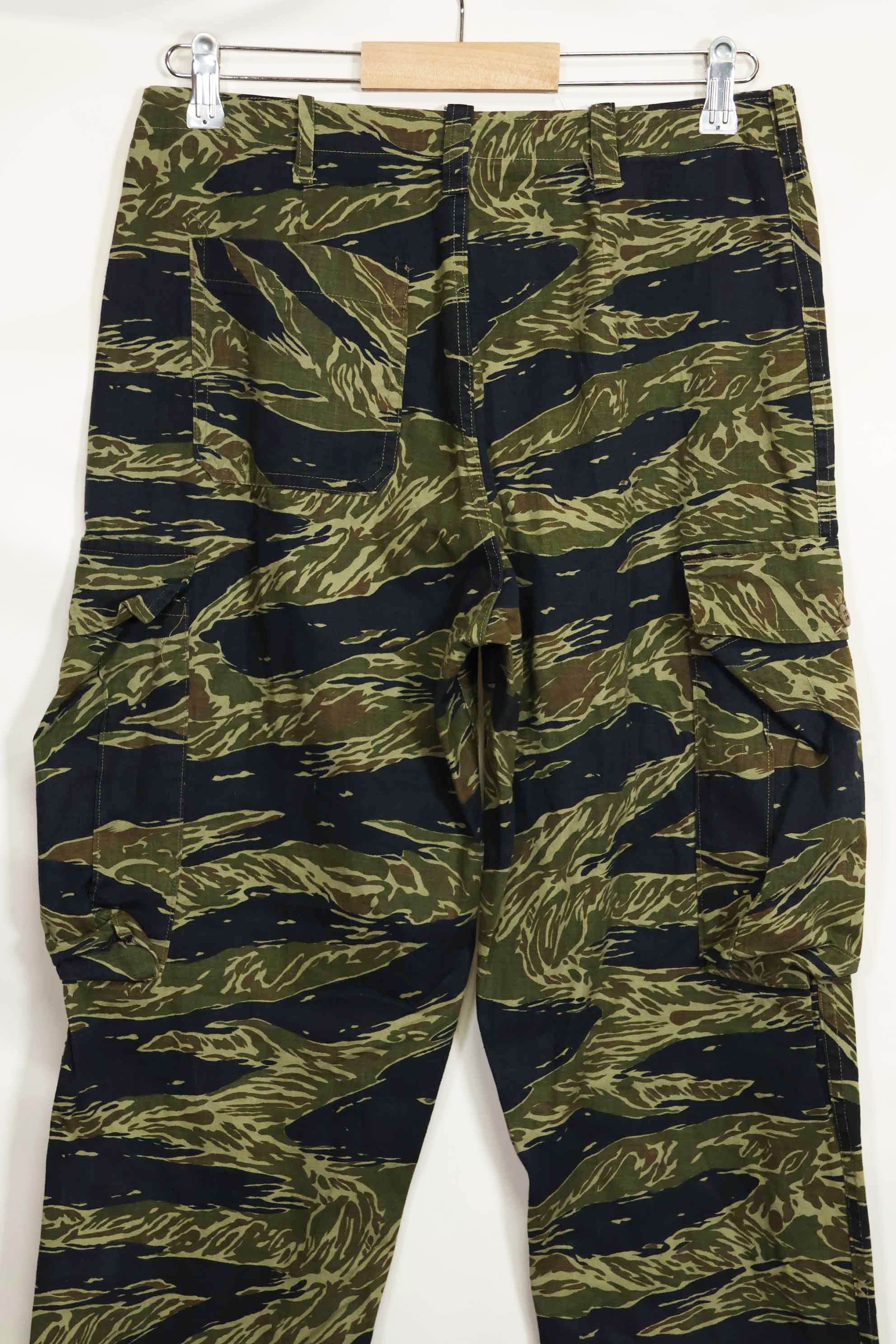 1960年代〜70年代前半　シルバータイガー　タイガーストライプパンツ　薄手生地　ほぼ未使用品