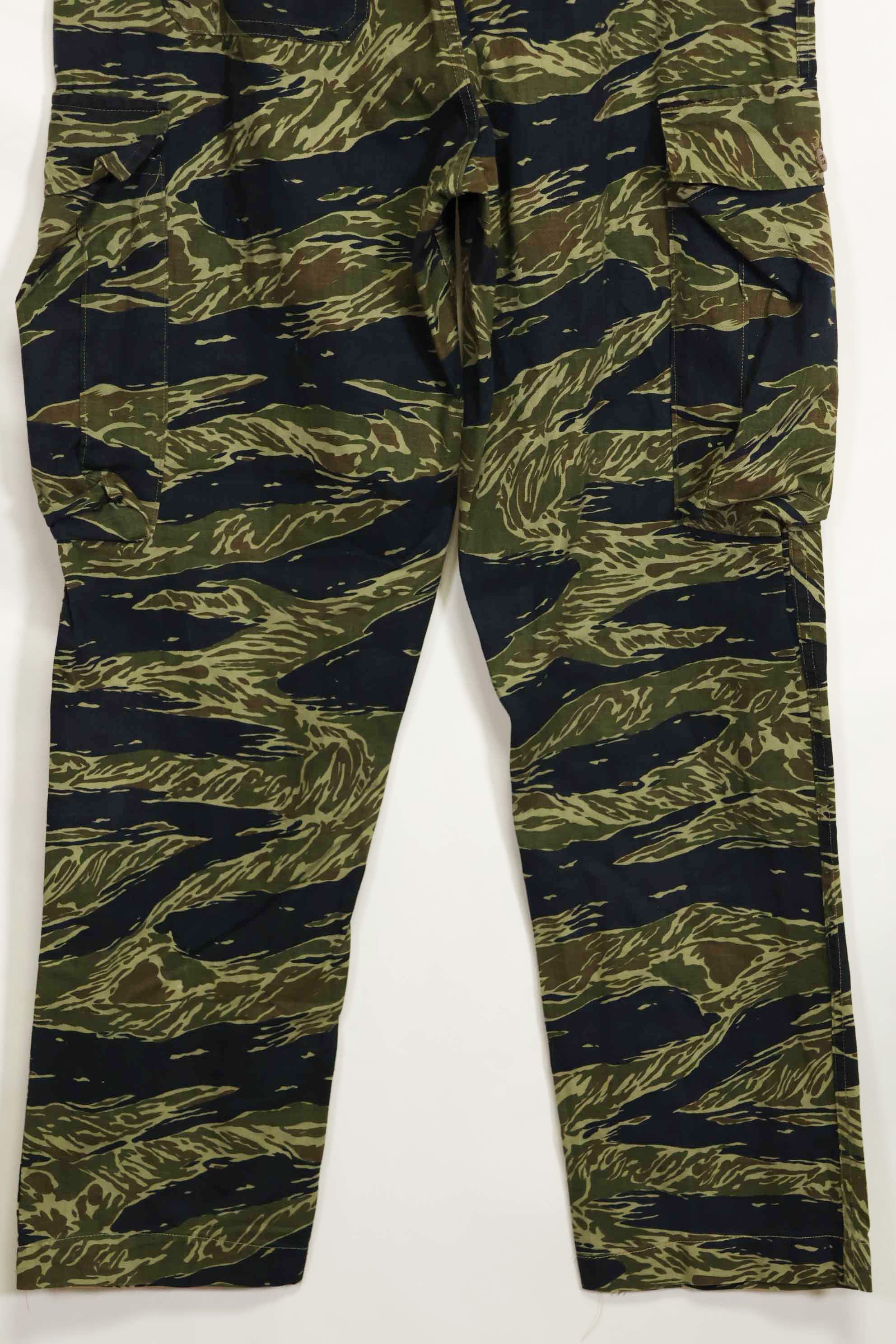 1960年代〜70年代前半　シルバータイガー　タイガーストライプパンツ　薄手生地　ほぼ未使用品