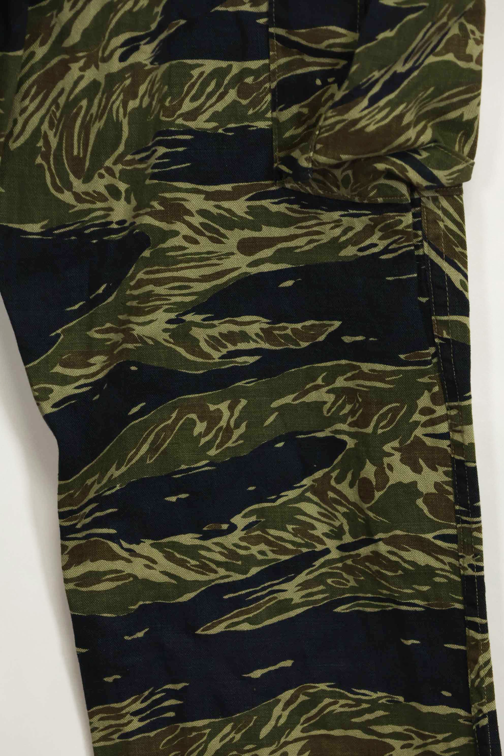 1960年代〜70年代前半　シルバータイガー　タイガーストライプパンツ　薄手生地　ほぼ未使用品