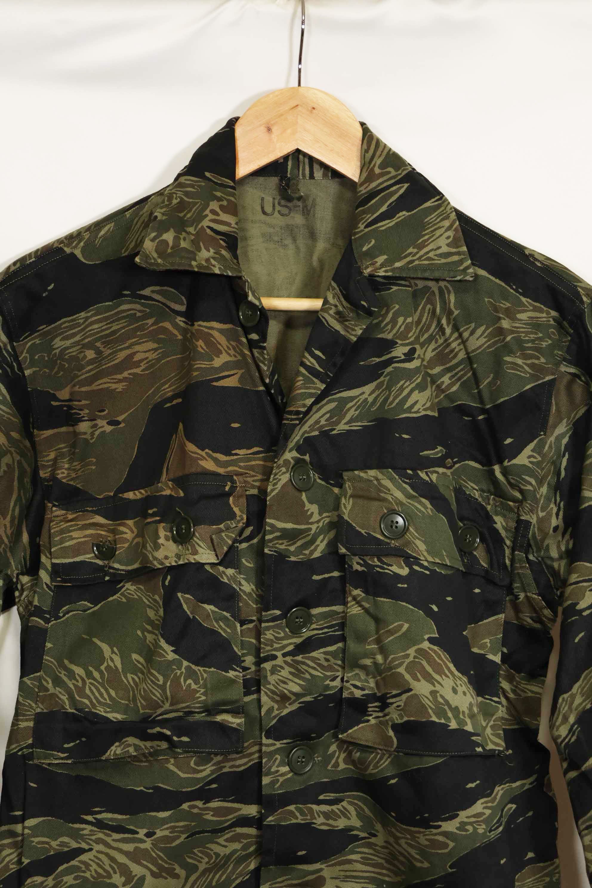 1960年代　ほぼデッドストック　シルバータイガー　タイガーストライプシャツ　US-M　状態良い　中古品