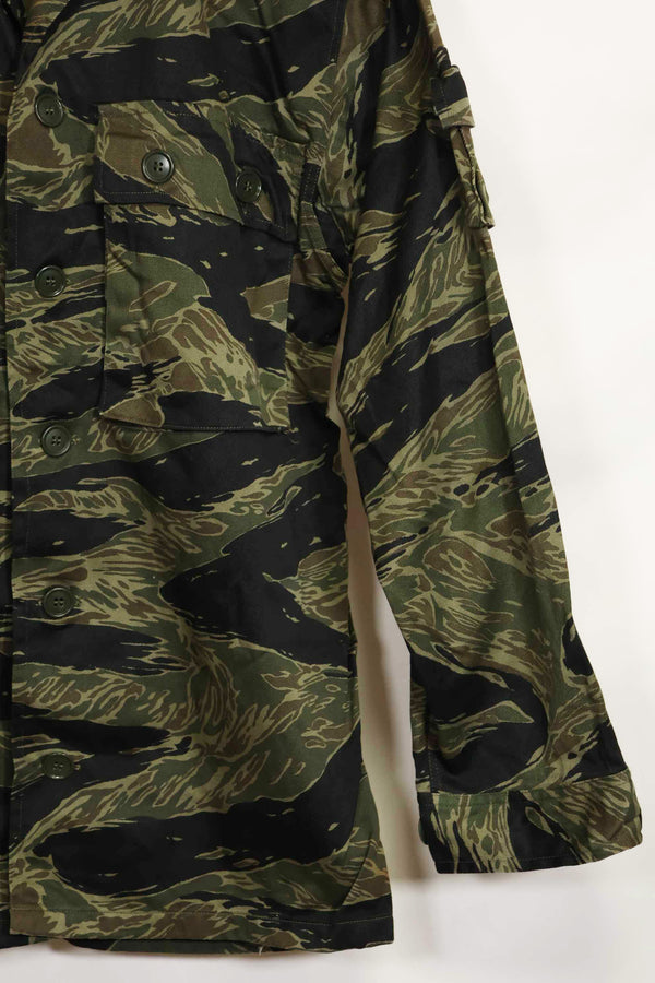 1960年代　ほぼデッドストック　シルバータイガー　タイガーストライプシャツ　US-M　状態良い　中古品