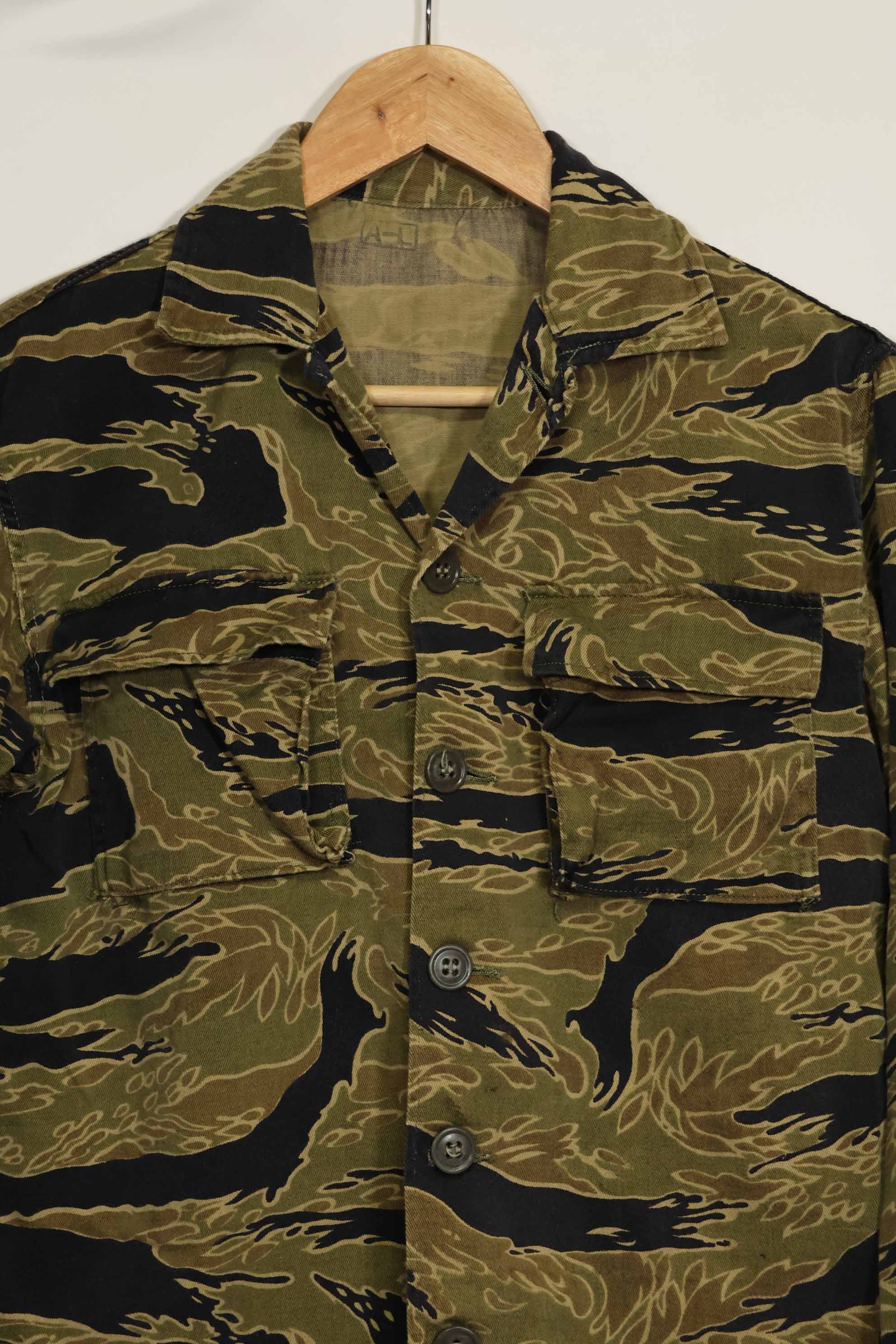 1960年代　ゴールドタイガー　タイガーストライプシャツ　A-L　Asianカット　状態良い　中古品