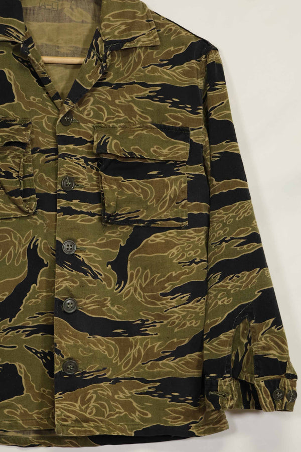 1960年代　ゴールドタイガー　タイガーストライプシャツ　A-L　Asianカット　状態良い　中古品