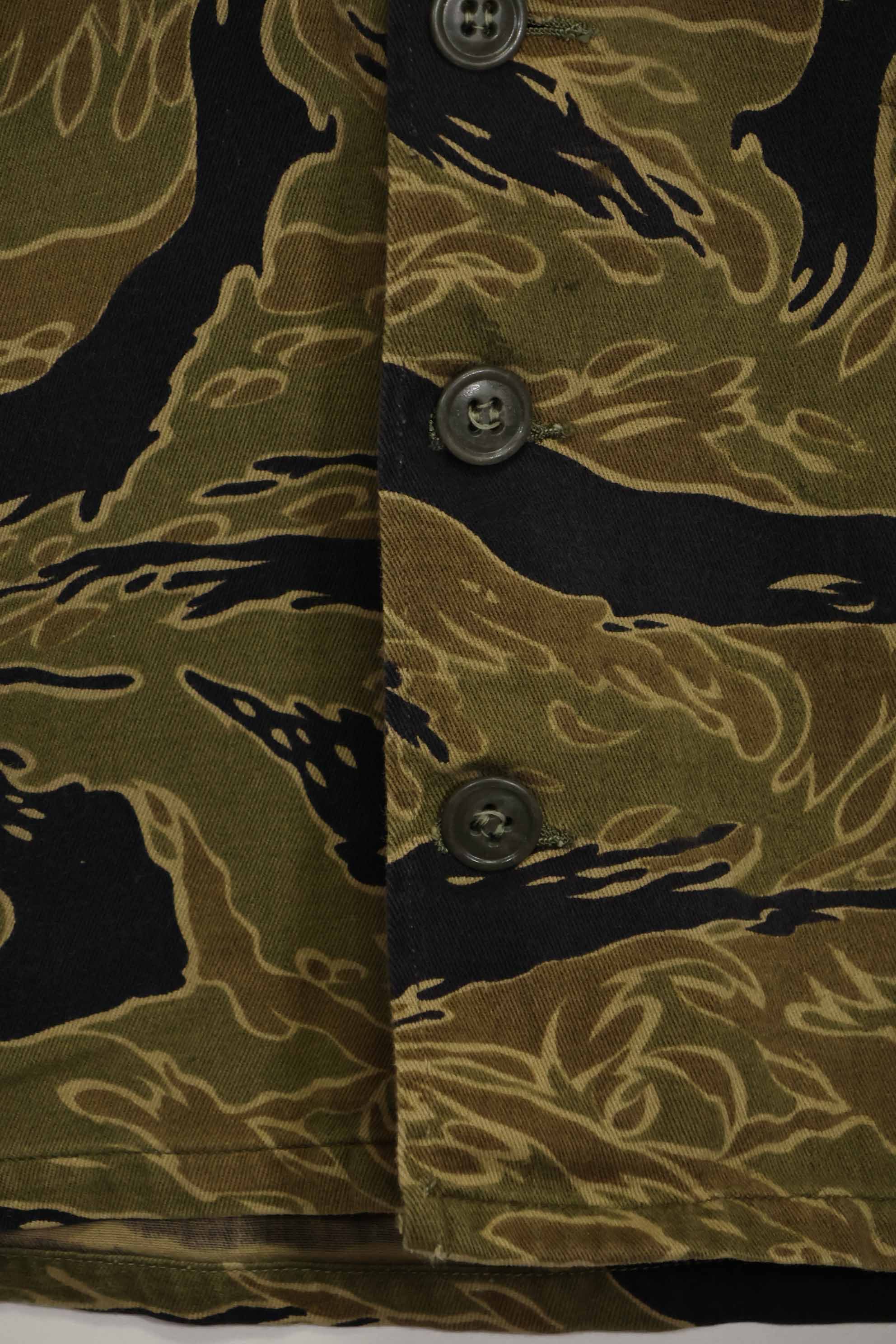 1960年代　ゴールドタイガー　タイガーストライプシャツ　A-L　Asianカット　状態良い　中古品