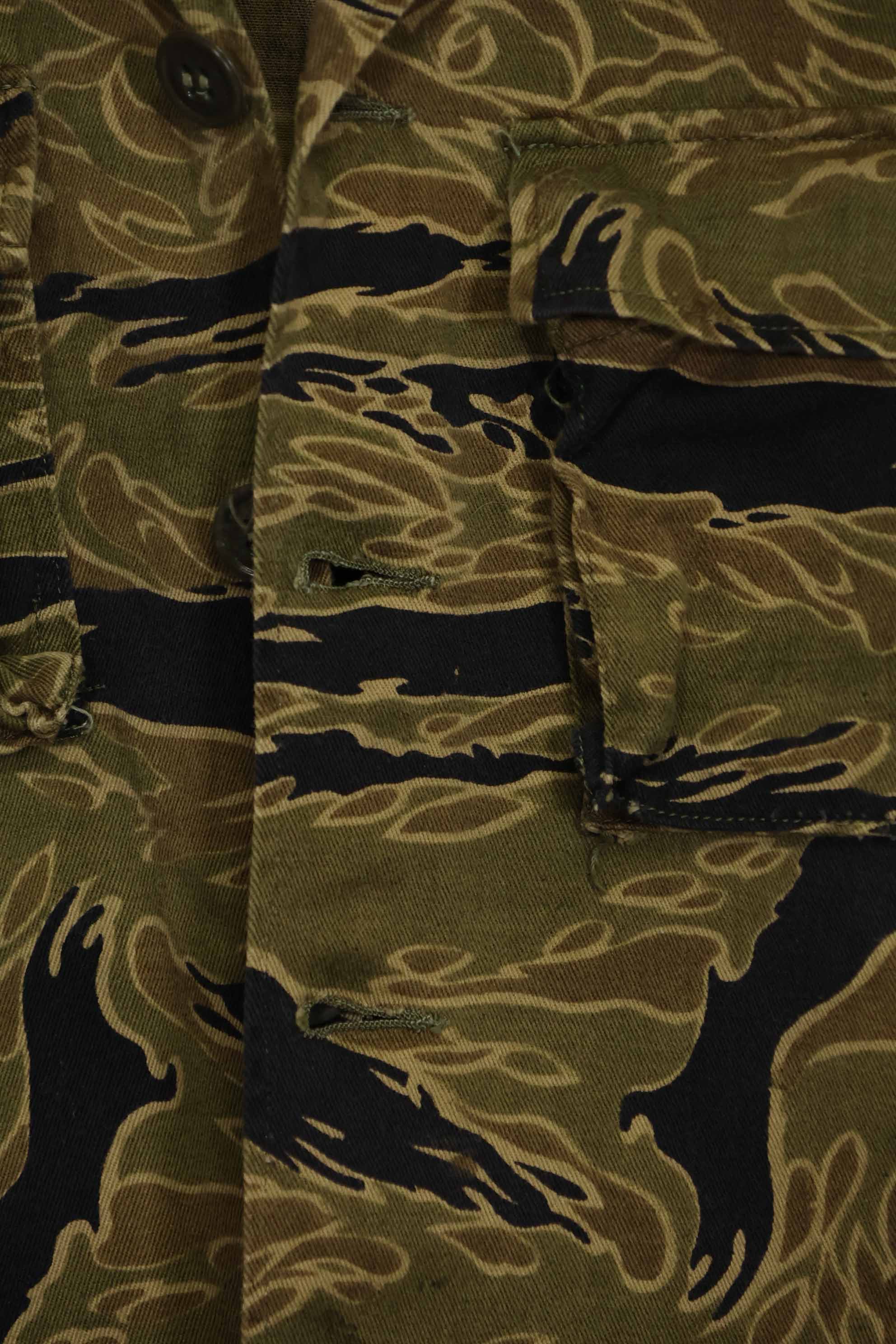 1960年代　ゴールドタイガー　タイガーストライプシャツ　A-L　Asianカット　状態良い　中古品