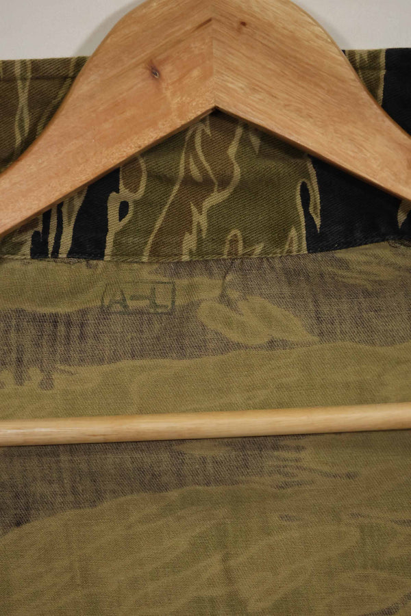 1960年代　ゴールドタイガー　タイガーストライプシャツ　A-L　Asianカット　状態良い　中古品