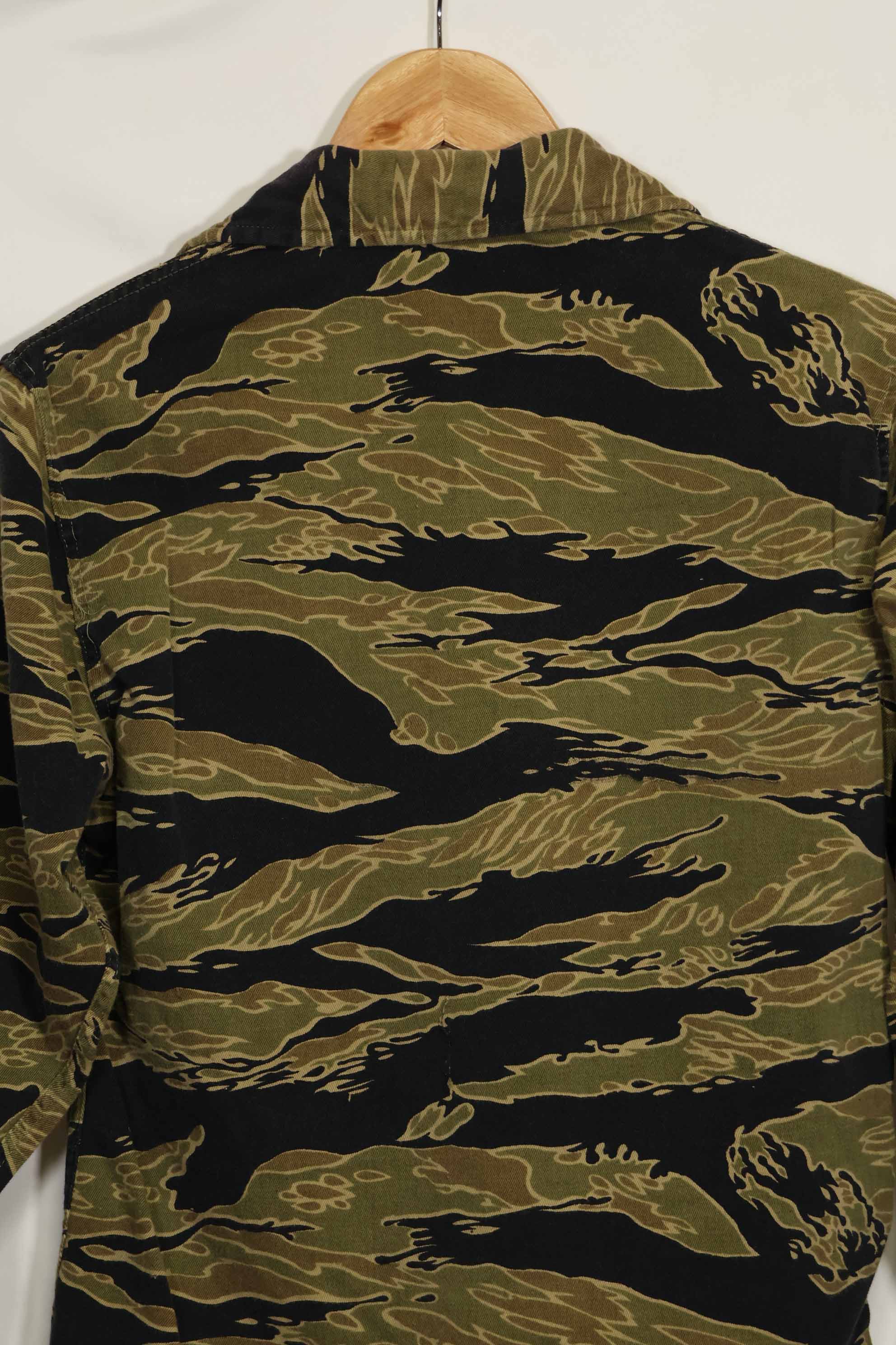 1960年代　ゴールドタイガー　タイガーストライプシャツ　A-L　Asianカット　状態良い　中古品