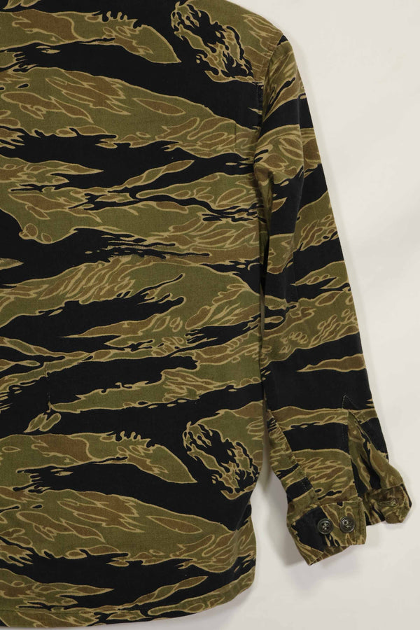 1960年代　ゴールドタイガー　タイガーストライプシャツ　A-L　Asianカット　状態良い　中古品