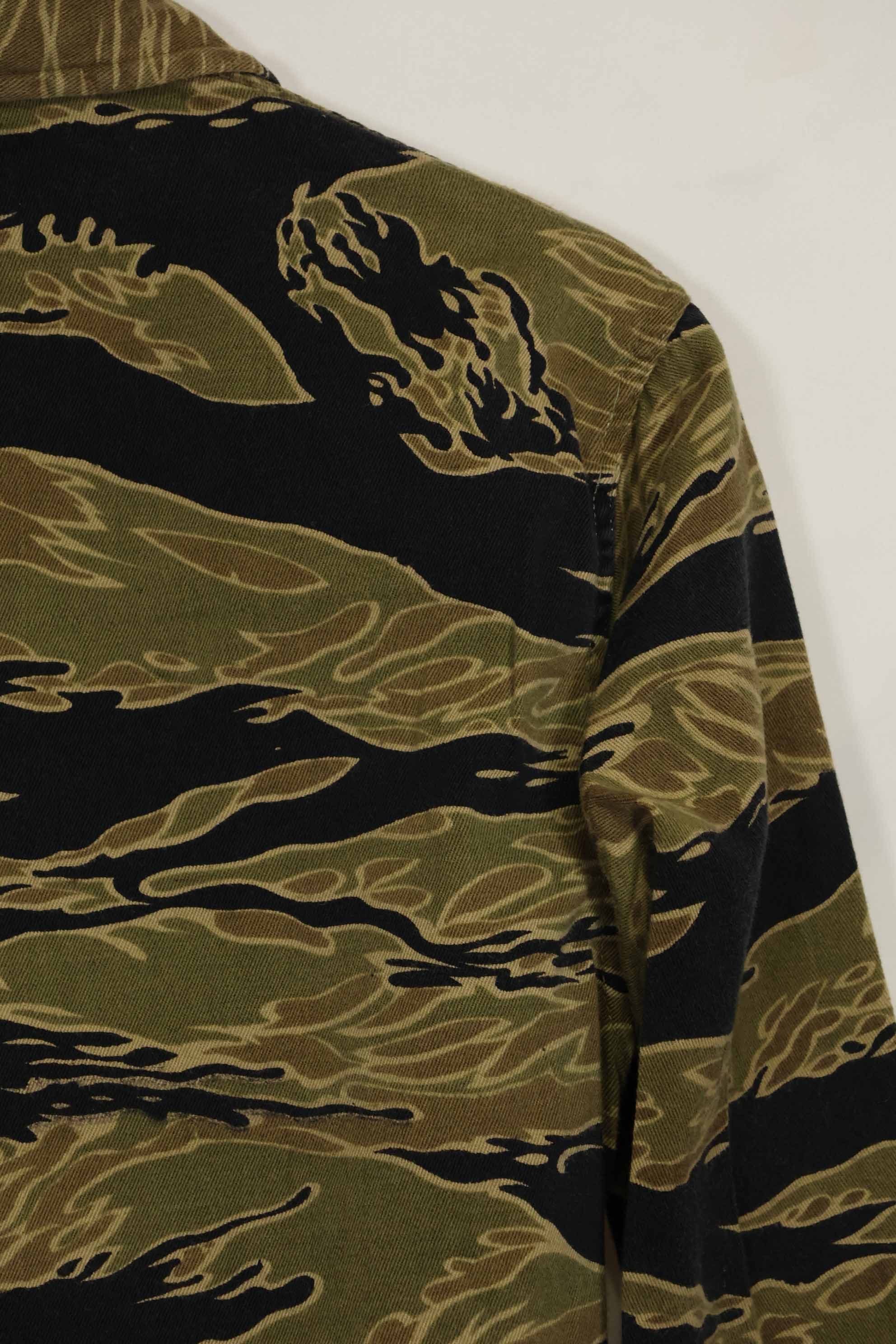 1960年代　ゴールドタイガー　タイガーストライプシャツ　A-L　Asianカット　状態良い　中古品