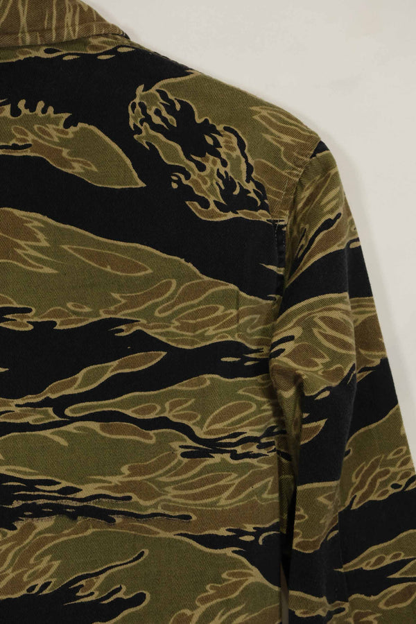 1960年代　ゴールドタイガー　タイガーストライプシャツ　A-L　Asianカット　状態良い　中古品