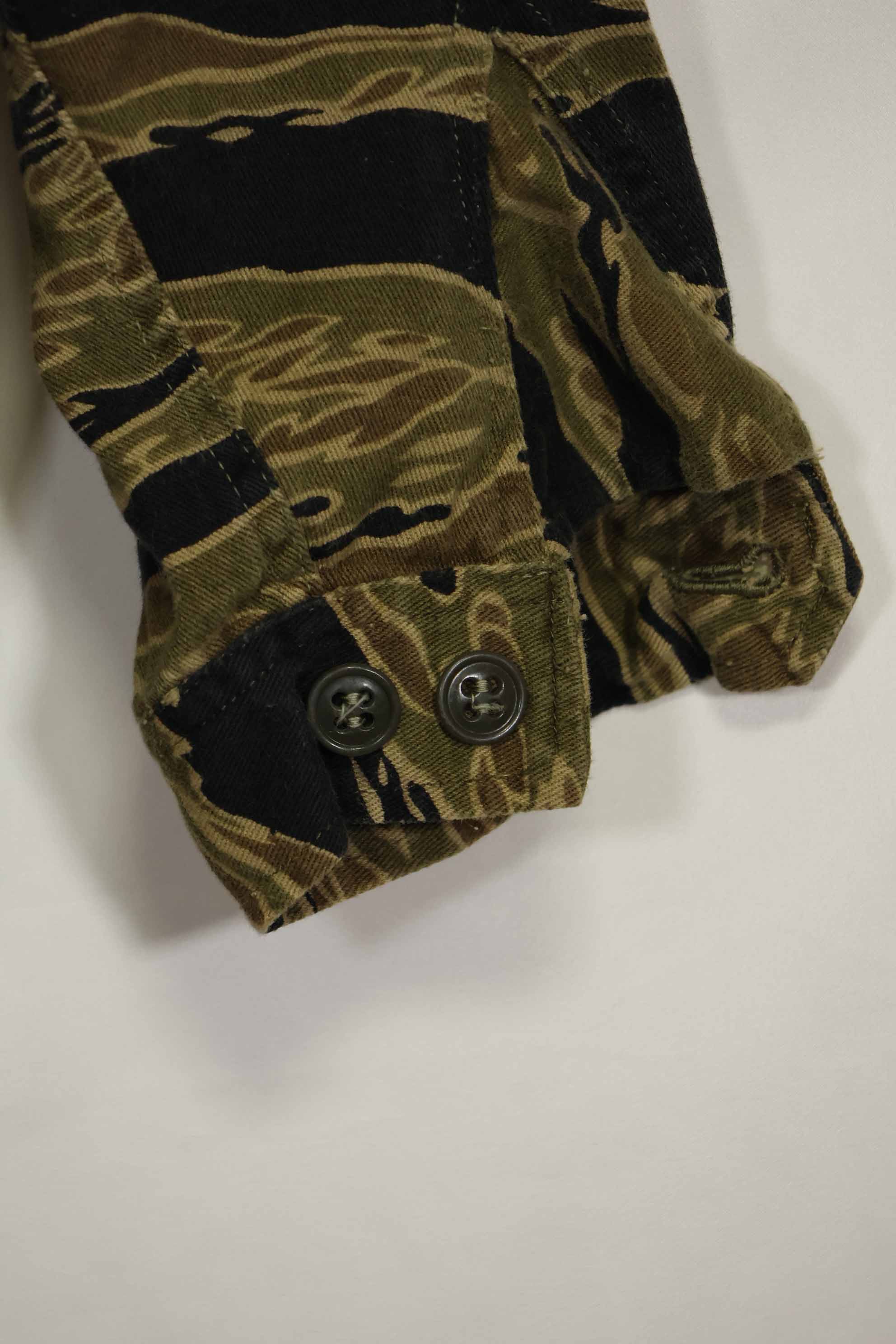 1960年代　ゴールドタイガー　タイガーストライプシャツ　A-L　Asianカット　状態良い　中古品