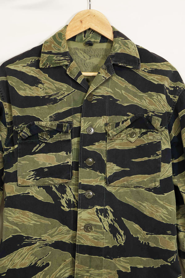 1960年代　ファットタイガー　タイガーストライプ　シャツ　Asian カット　中古品