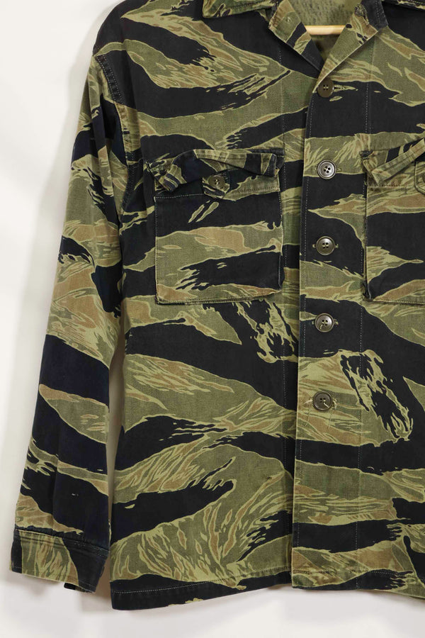 1960年代　ファットタイガー　タイガーストライプ　シャツ　Asian カット　中古品