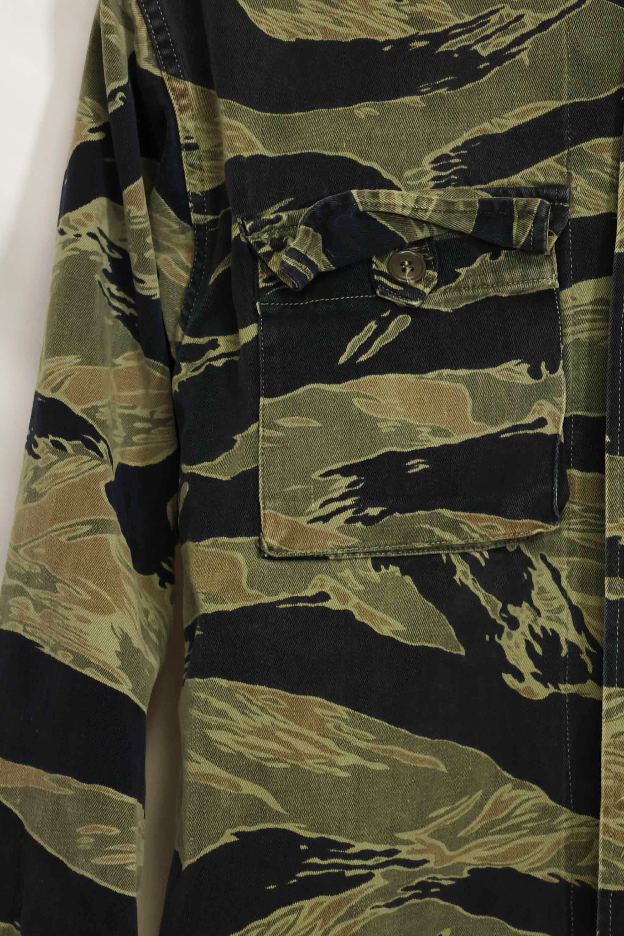 1960年代　ファットタイガー　タイガーストライプ　シャツ　Asian カット　中古品