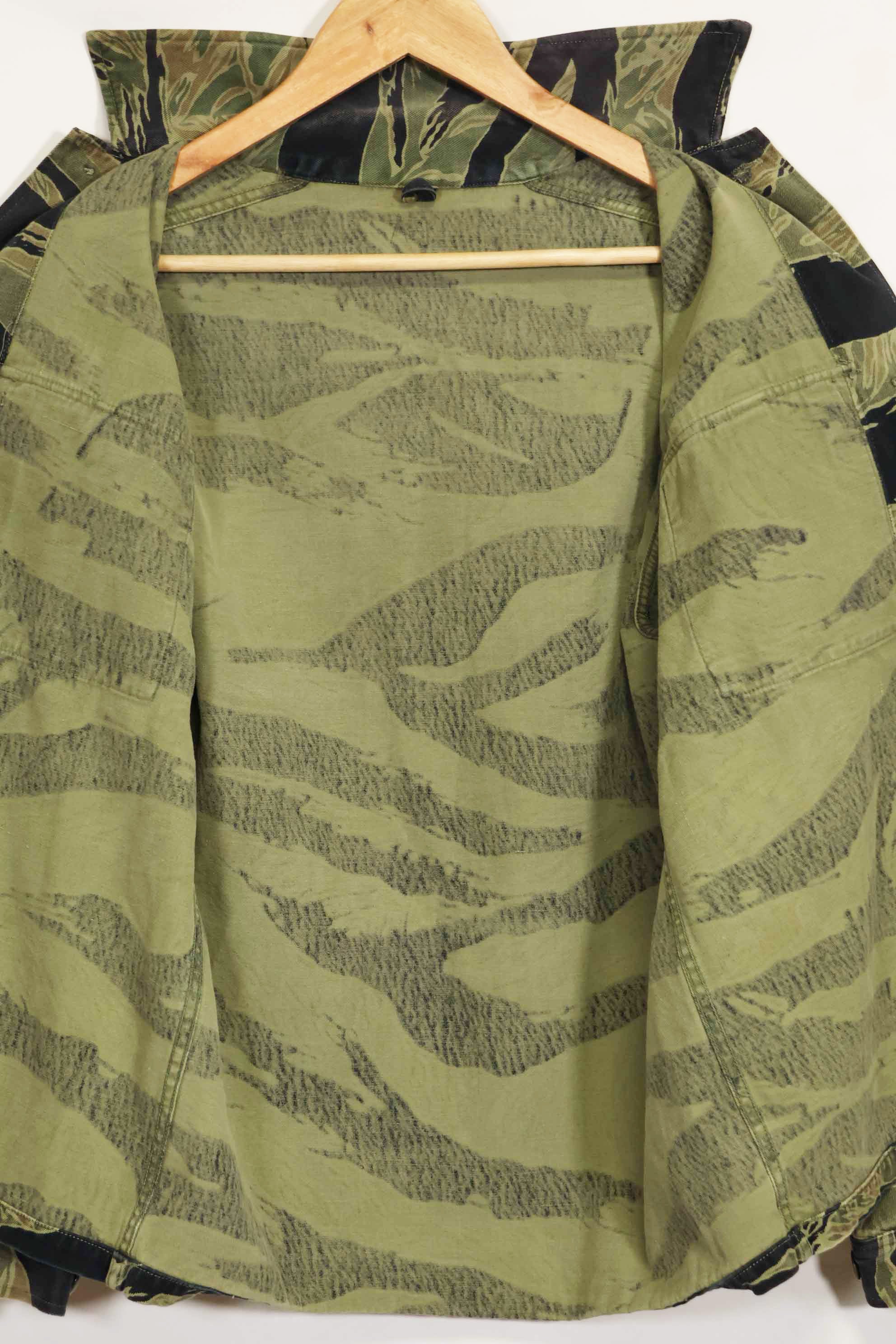 1960年代　ファットタイガー　タイガーストライプ　シャツ　Asian カット　中古品