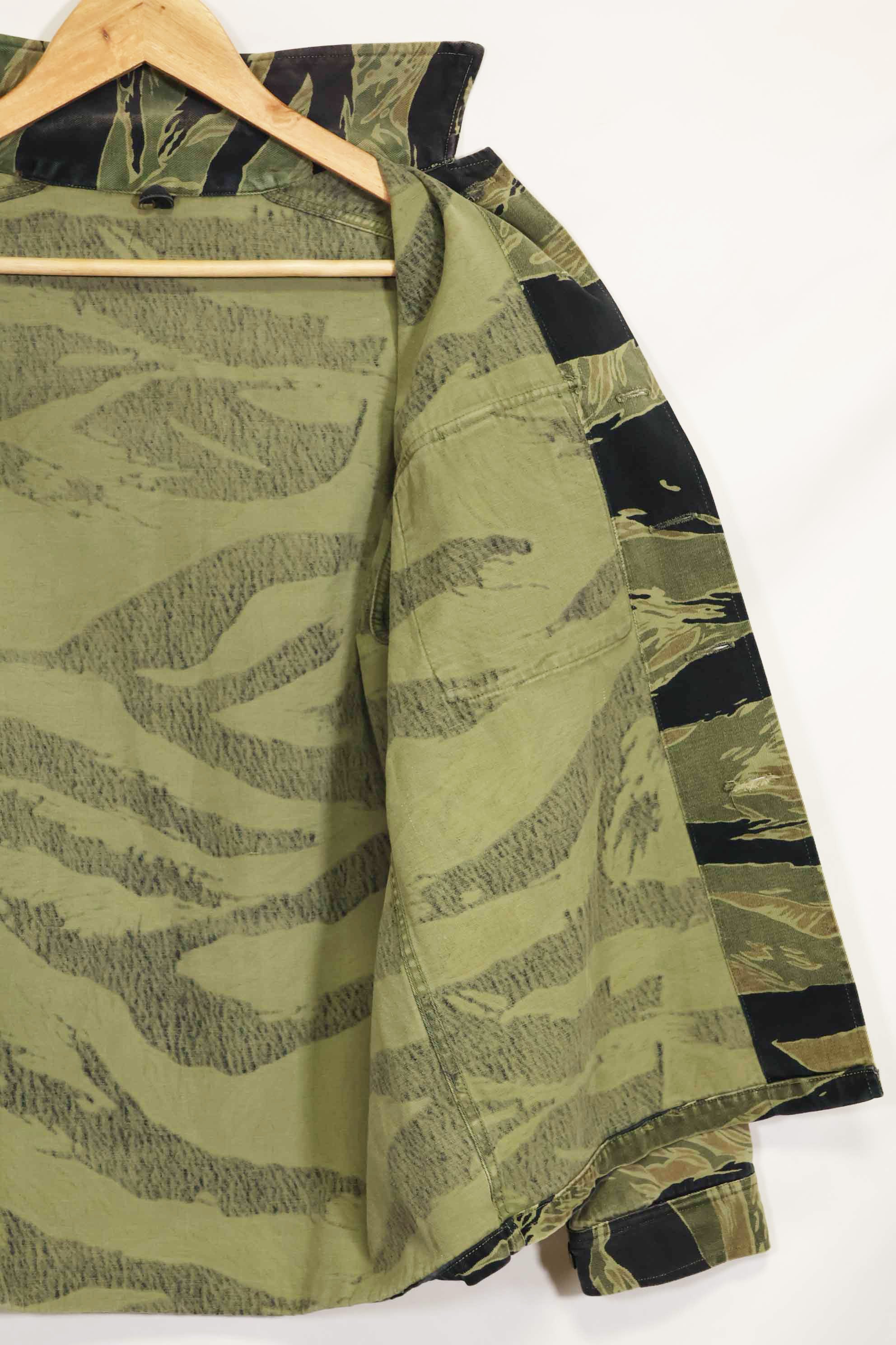 1960年代　ファットタイガー　タイガーストライプ　シャツ　Asian カット　中古品