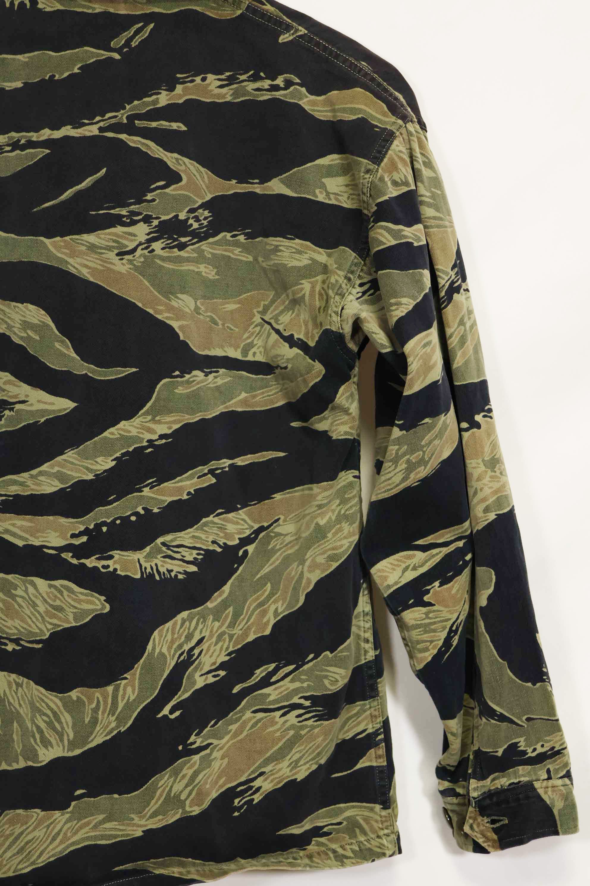 1960年代　ファットタイガー　タイガーストライプ　シャツ　Asian カット　中古品