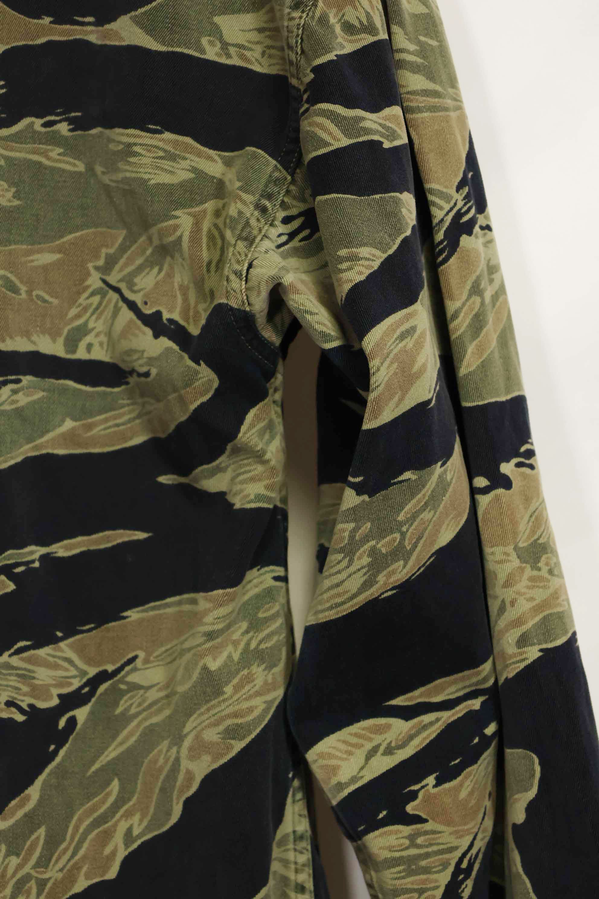 1960年代　ファットタイガー　タイガーストライプ　シャツ　Asian カット　中古品