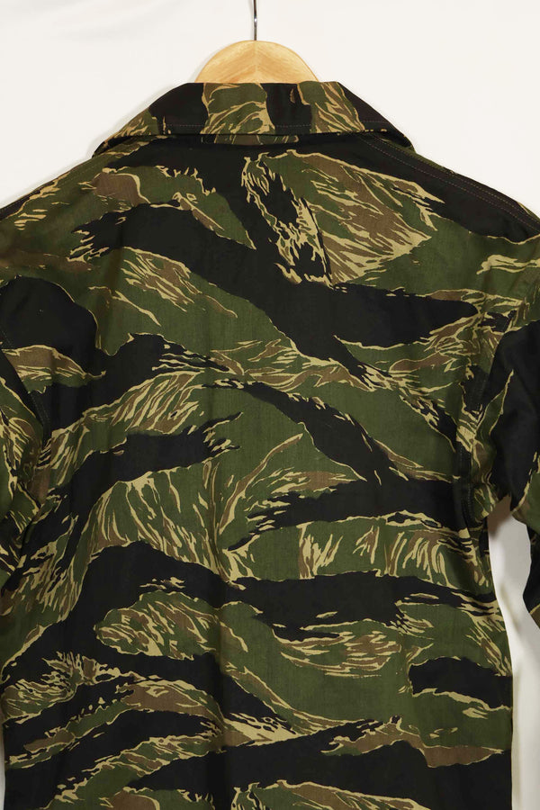 1960年代　デッドストック　沖縄タイガー　タイガーストライプ　シャツ　Asian Cut