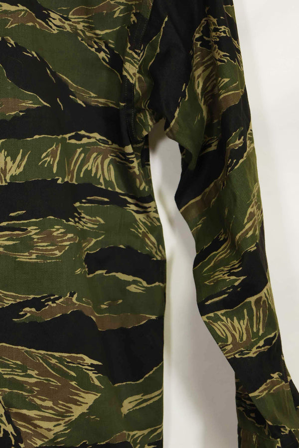 1960年代　デッドストック　沖縄タイガー　タイガーストライプ　シャツ　Asian Cut