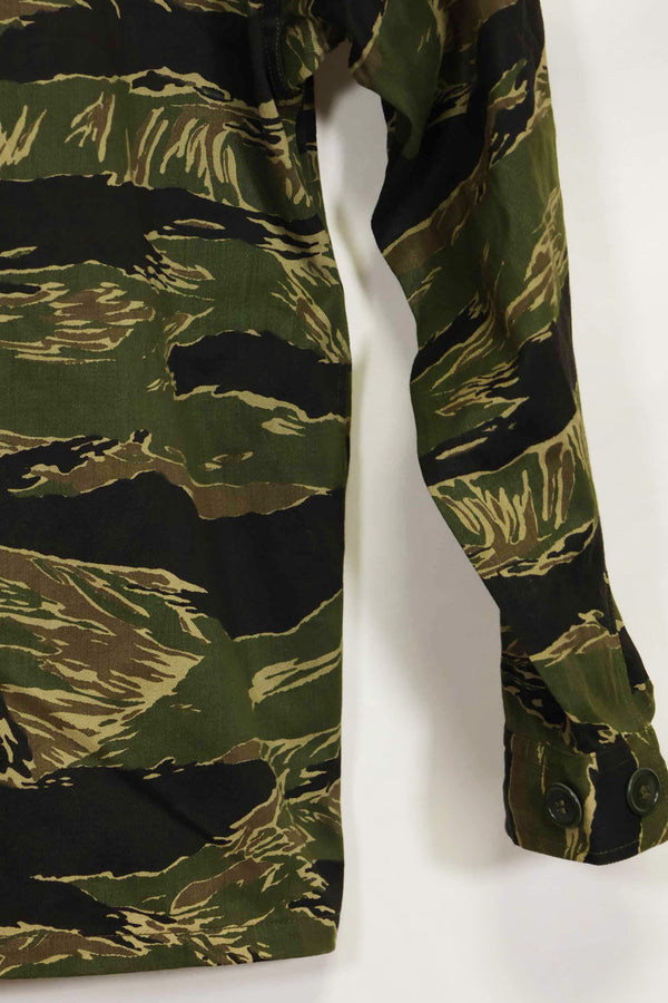 1960年代　デッドストック　沖縄タイガー　タイガーストライプ　シャツ　Asian Cut