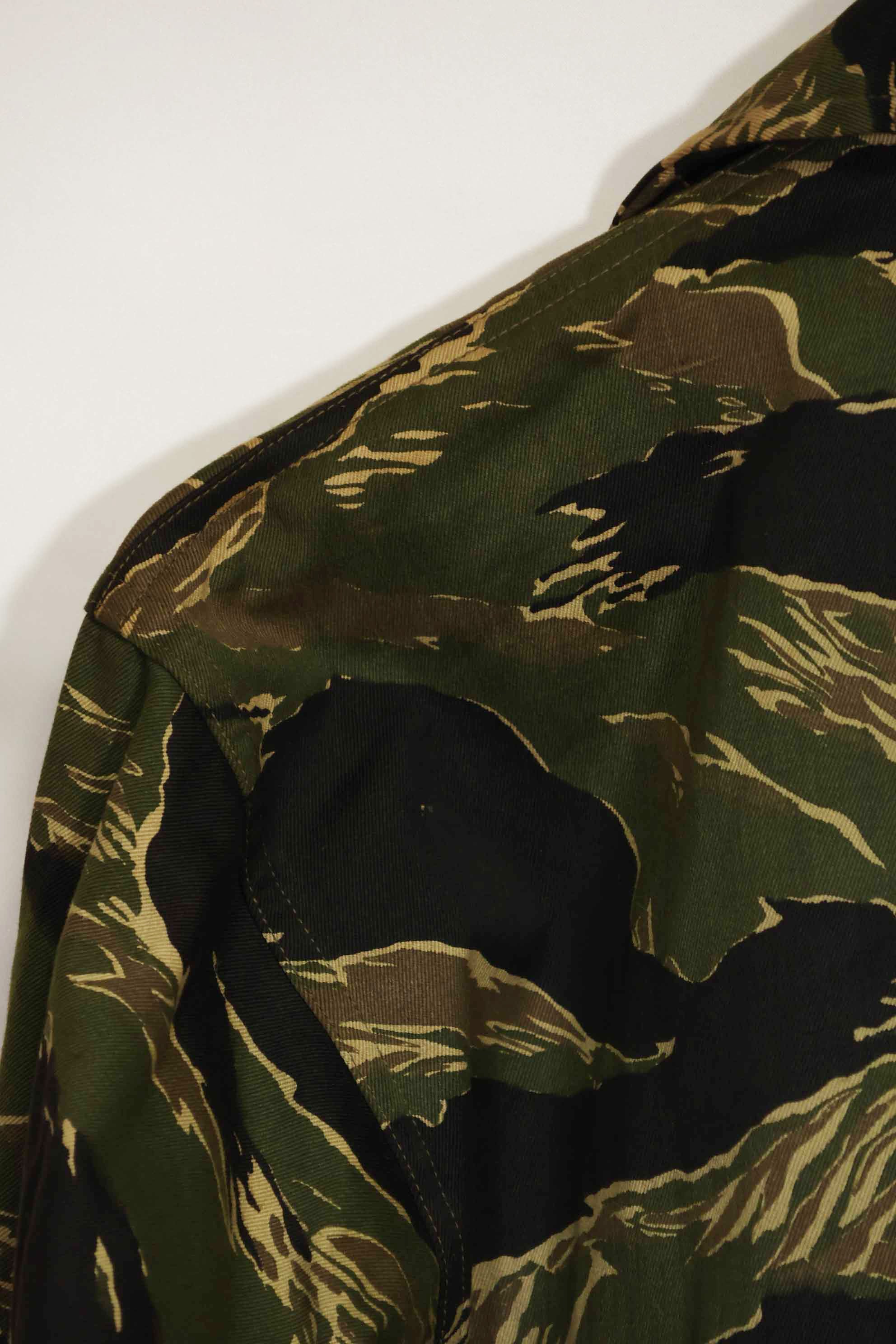 1960年代　デッドストック　沖縄タイガー　タイガーストライプ　シャツ　Asian Cut