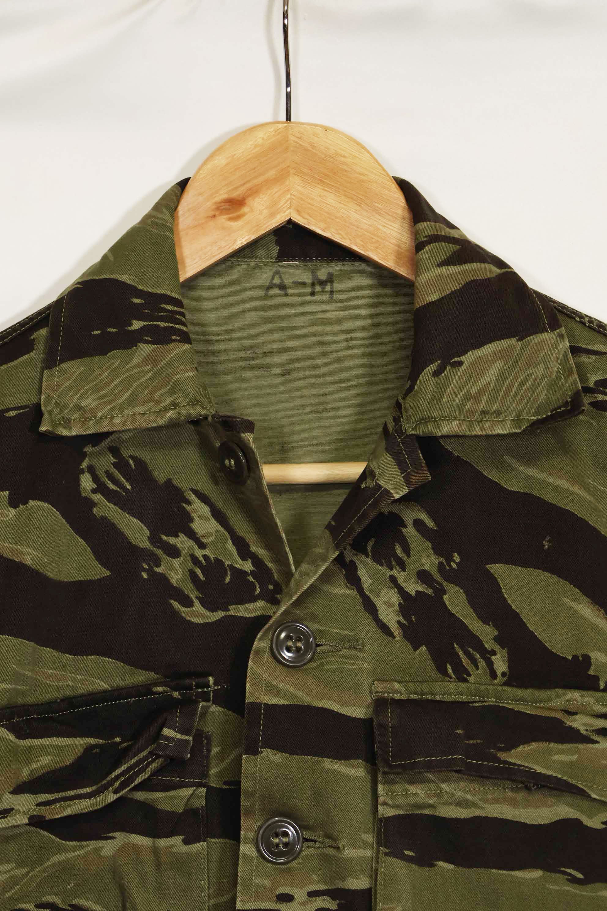 1960年代　クラシックパターン　タイガーストライプ　シャツ　Asian Cut 中古品