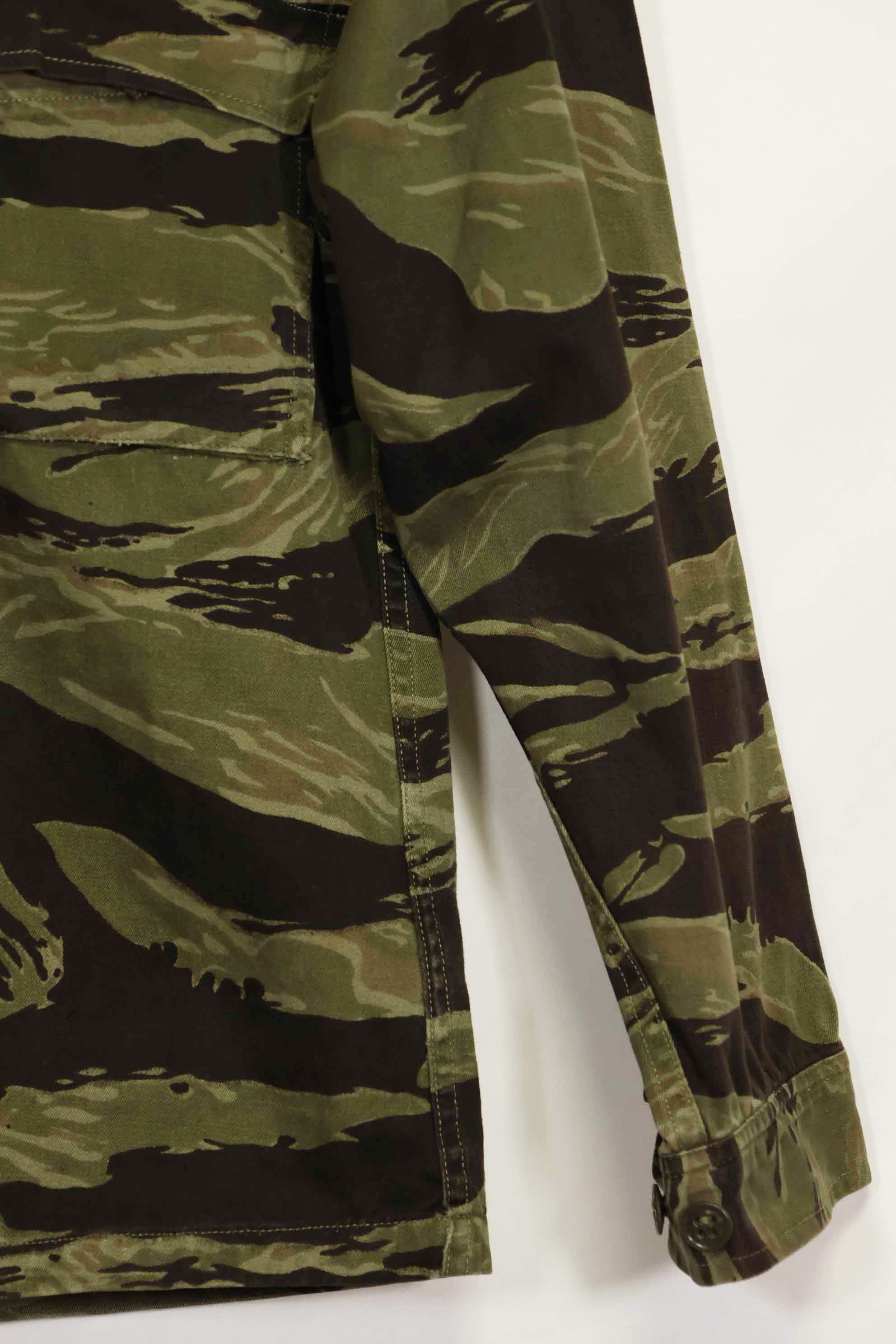 1960年代　クラシックパターン　タイガーストライプ　シャツ　Asian Cut 中古品