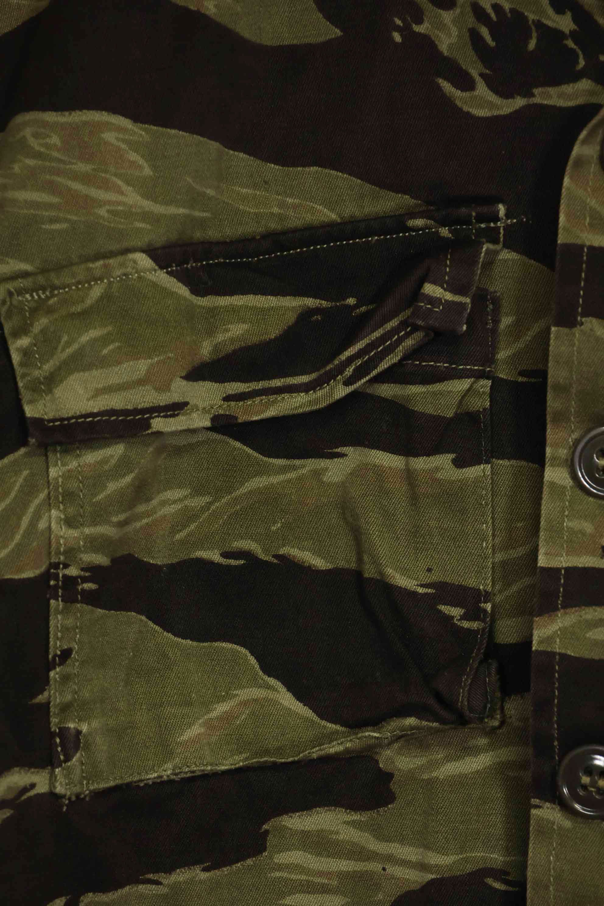 1960年代　クラシックパターン　タイガーストライプ　シャツ　Asian Cut 中古品