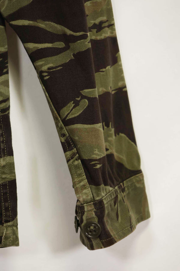 1960年代　クラシックパターン　タイガーストライプ　シャツ　Asian Cut 中古品