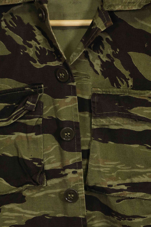 1960年代　クラシックパターン　タイガーストライプ　シャツ　Asian Cut 中古品