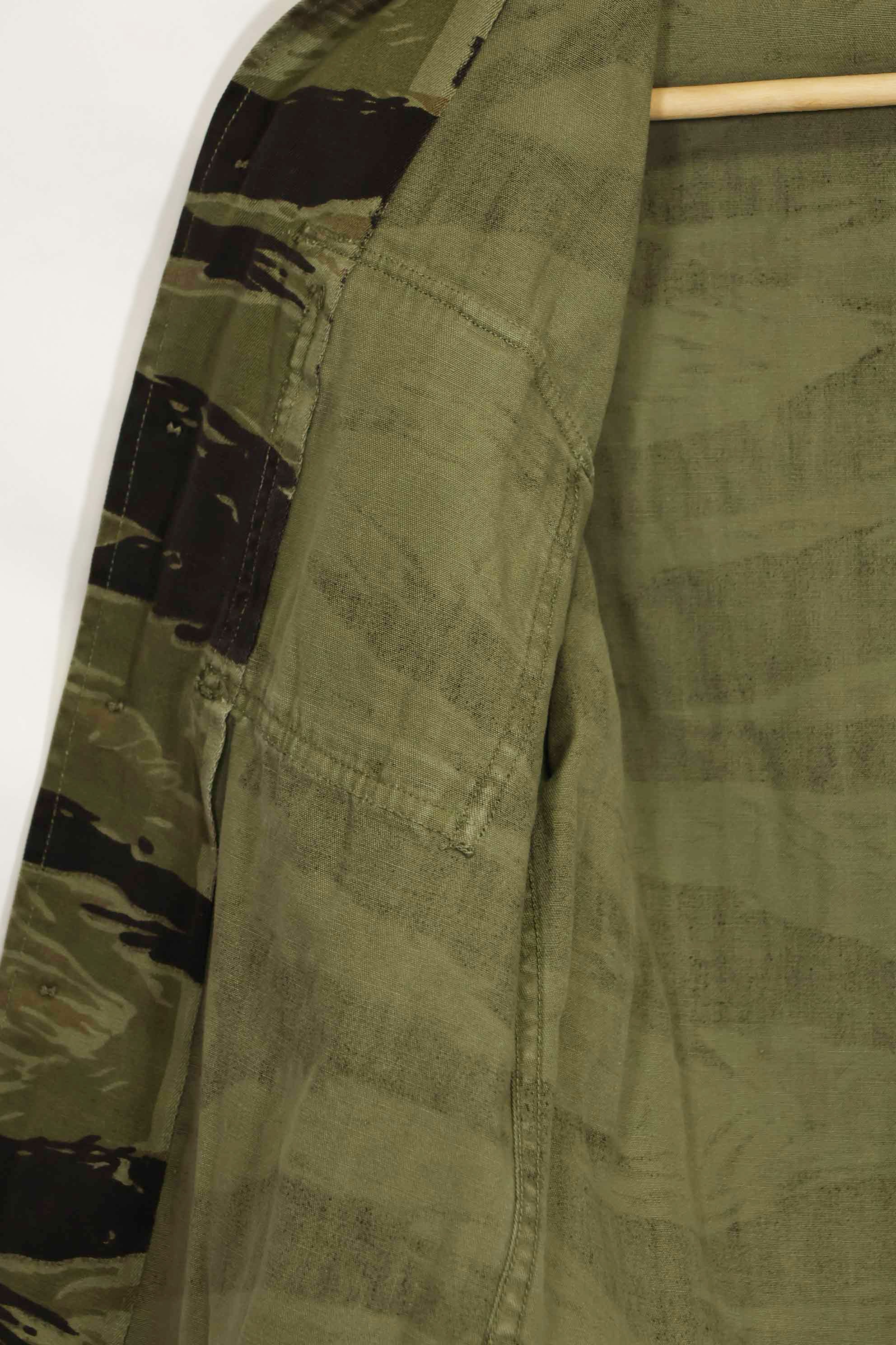 1960年代　クラシックパターン　タイガーストライプ　シャツ　Asian Cut 中古品