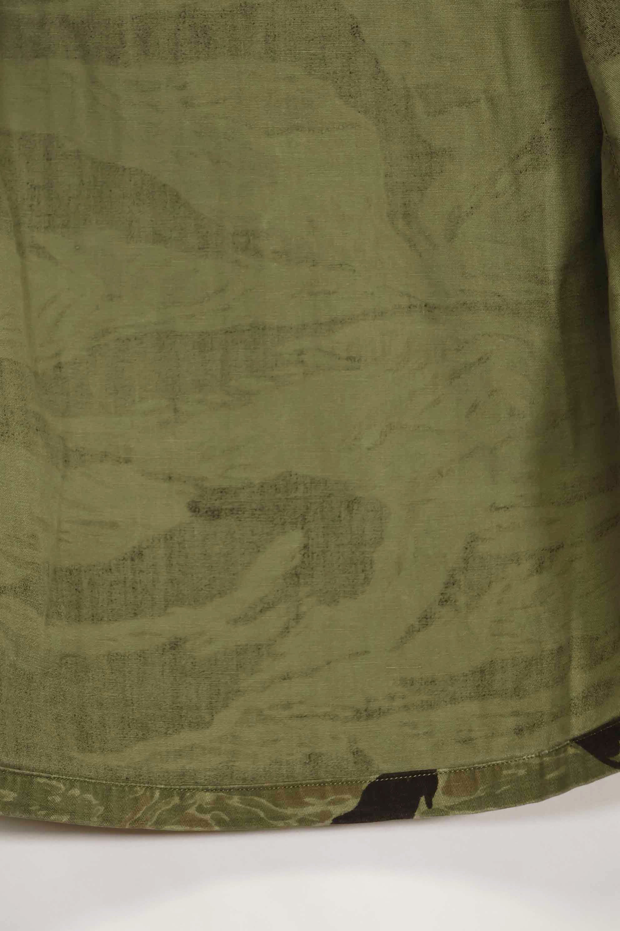 1960年代　クラシックパターン　タイガーストライプ　シャツ　Asian Cut 中古品