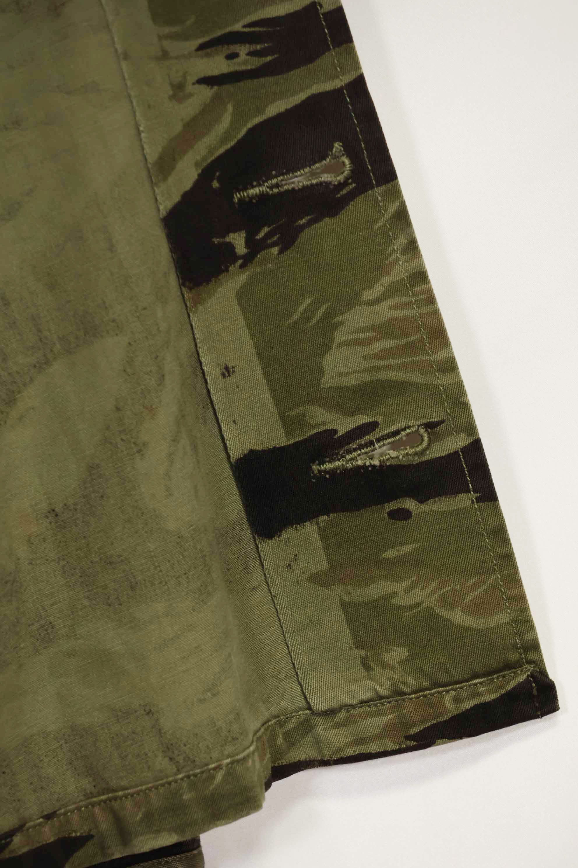 1960年代　クラシックパターン　タイガーストライプ　シャツ　Asian Cut 中古品