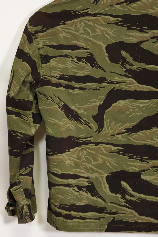 1960年代　クラシックパターン　タイガーストライプ　シャツ　Asian Cut 中古品