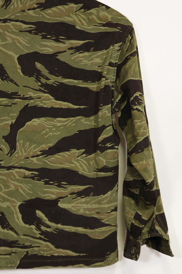 1960年代　クラシックパターン　タイガーストライプ　シャツ　Asian Cut 中古品