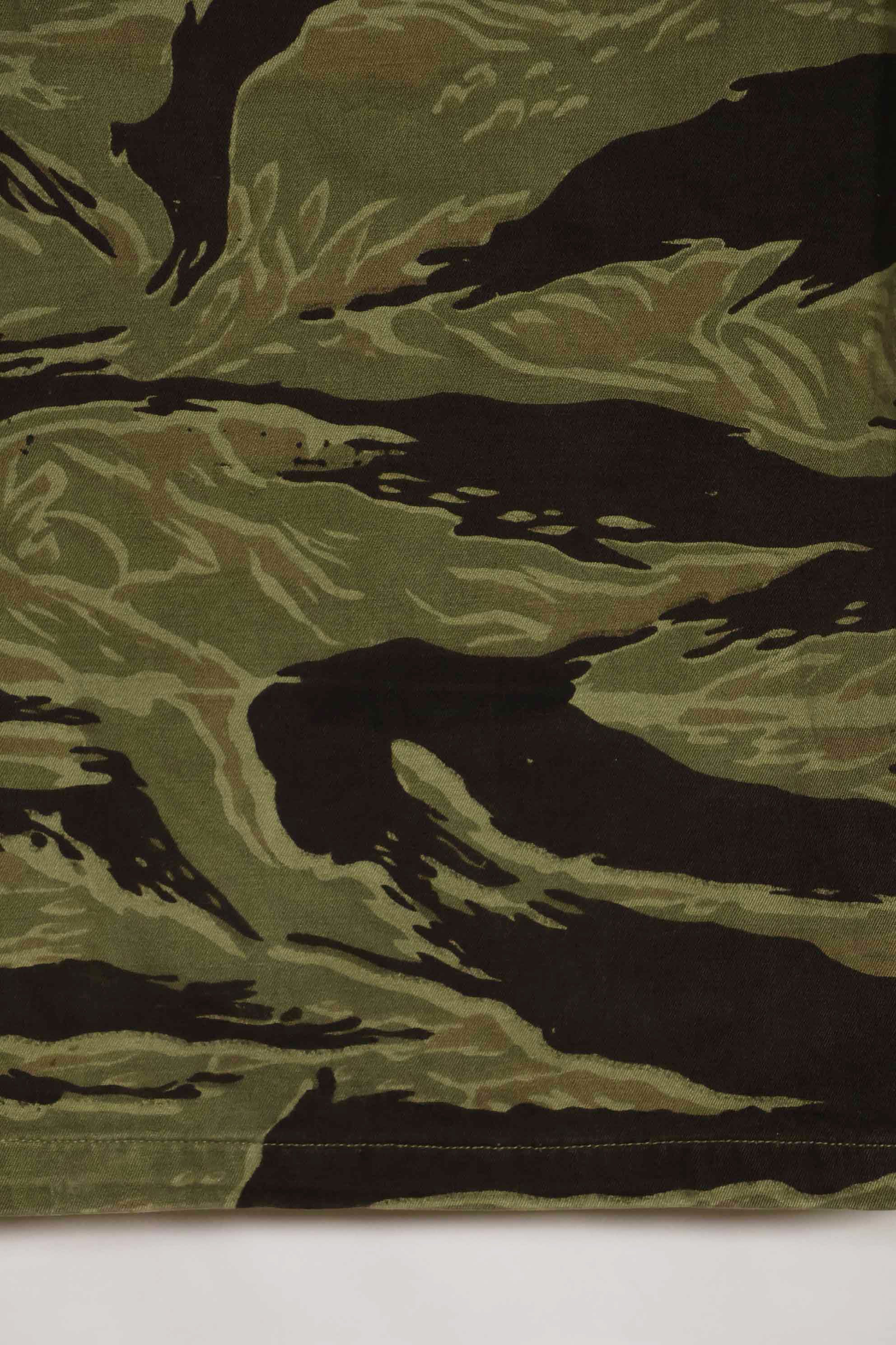 1960年代　クラシックパターン　タイガーストライプ　シャツ　Asian Cut 中古品