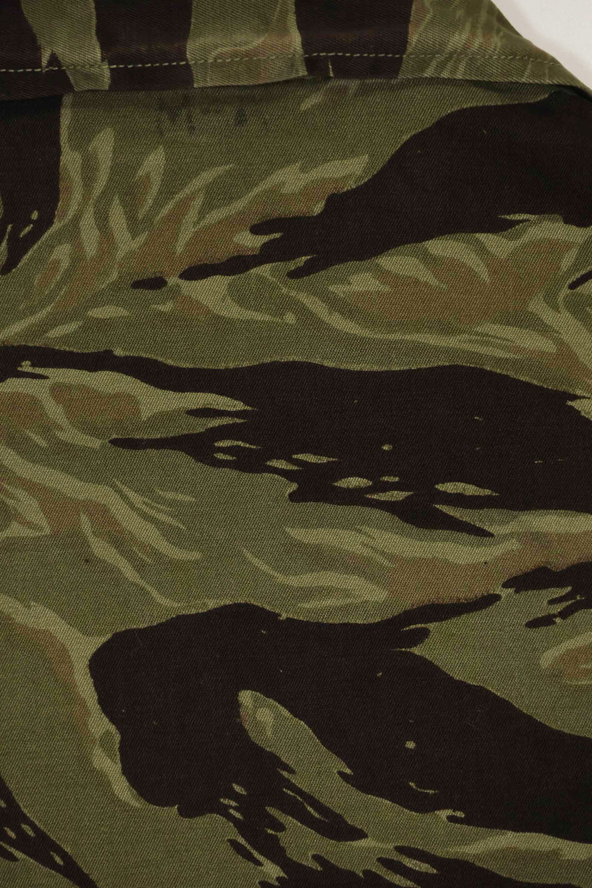 1960年代　クラシックパターン　タイガーストライプ　シャツ　Asian Cut 中古品