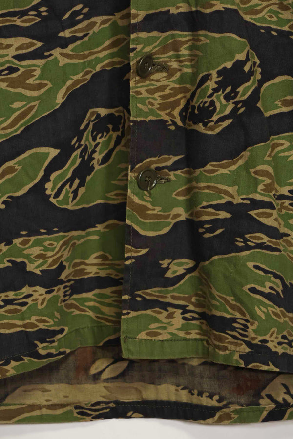 1960年代後半〜70年代前半　レイトウォーパターン　タイガーストライプシャツ　US-S　中古品