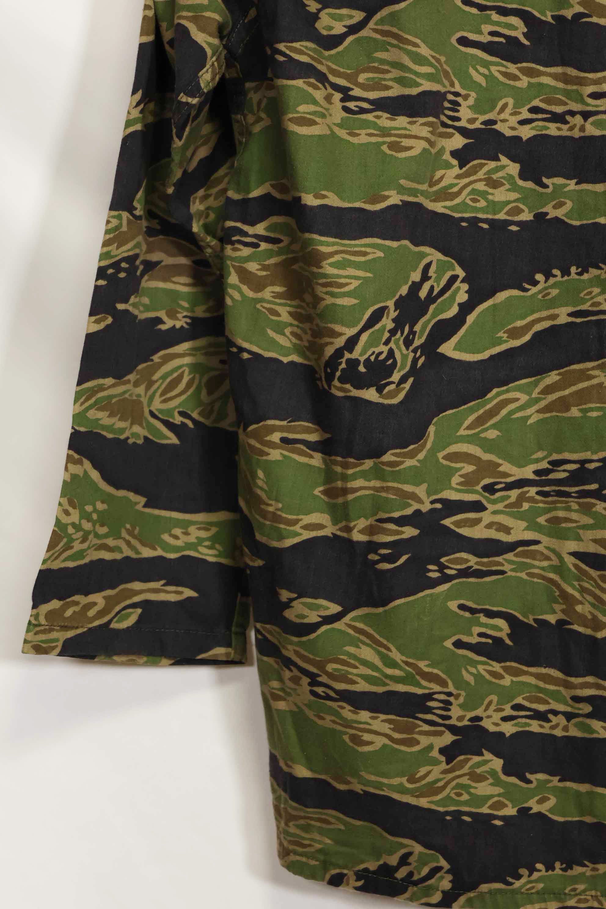 1960年代後半〜70年代前半　レイトウォーパターン　タイガーストライプシャツ　US-S　中古品