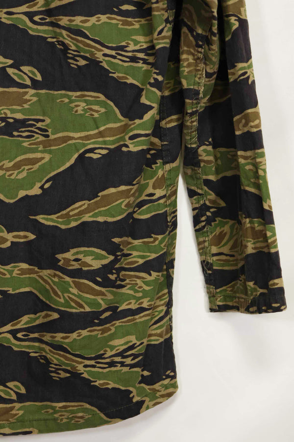 1960年代後半〜70年代前半　レイトウォーパターン　タイガーストライプシャツ　US-S　中古品