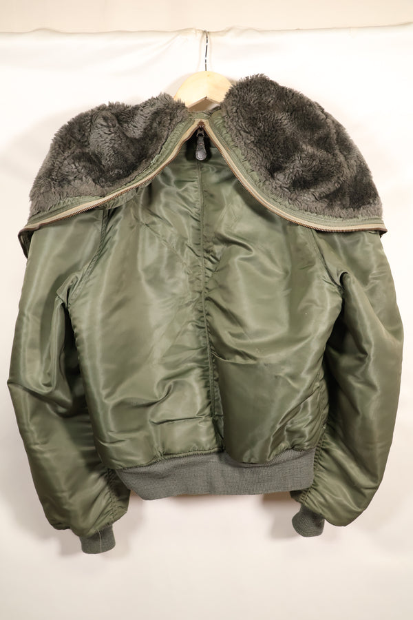 1950年代製　MEDIUM アメリカ空軍　N-2B フライトジャケット　状態良い　中古品