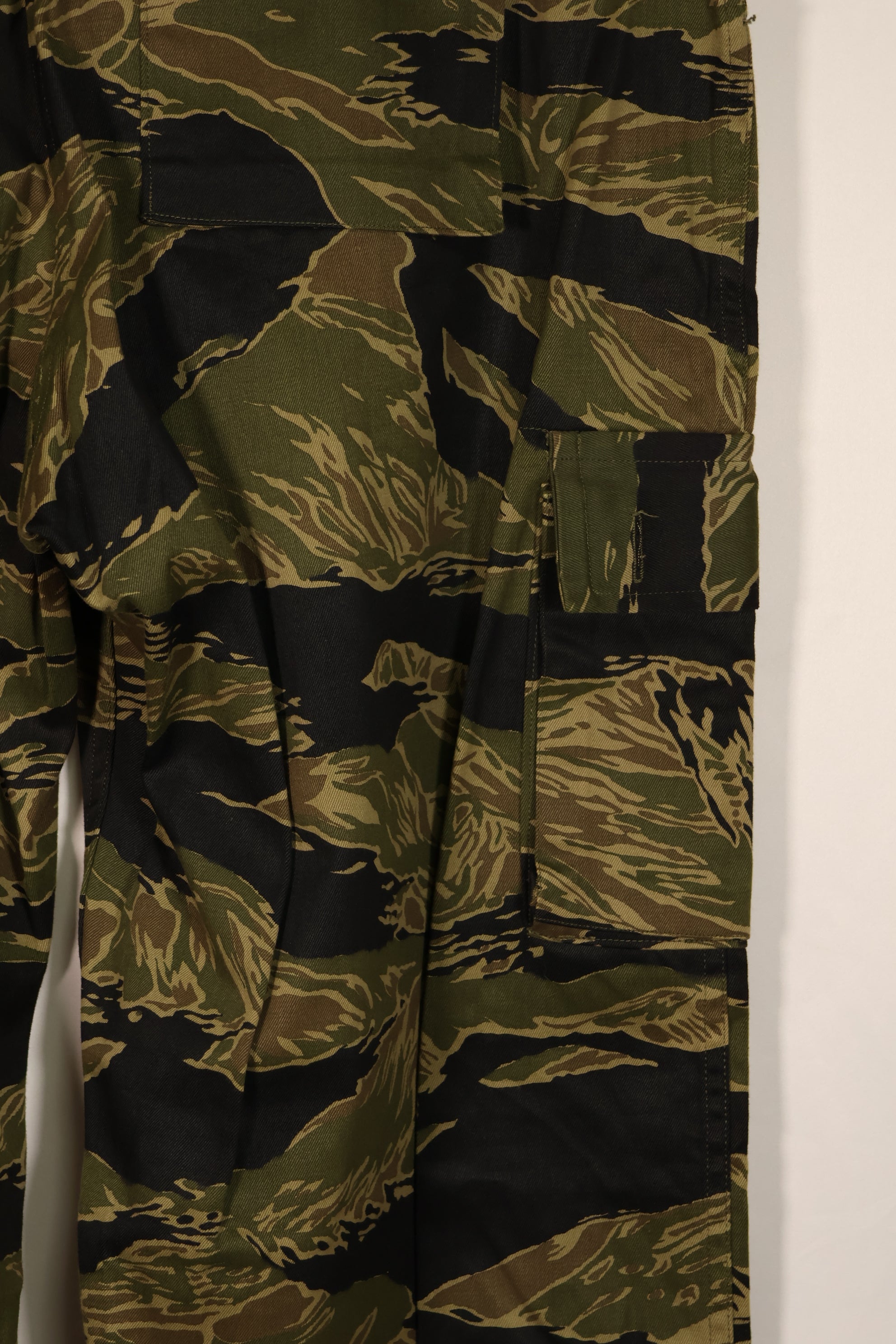 実物　デッドストック　沖縄タイガー　タイガーストライプ　パンツ　US-L ミントコンディション