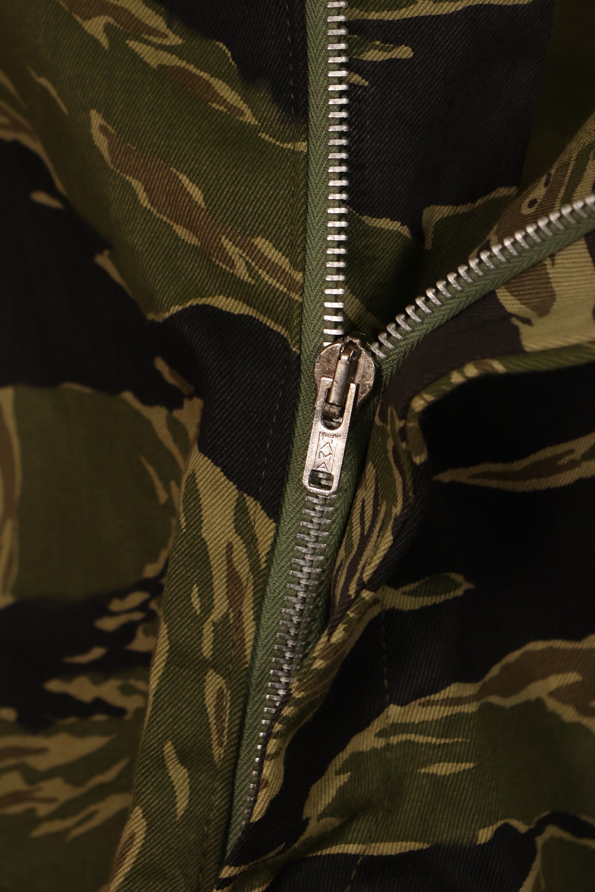 実物　デッドストック　沖縄タイガー　タイガーストライプ　パンツ　US-L ミントコンディション